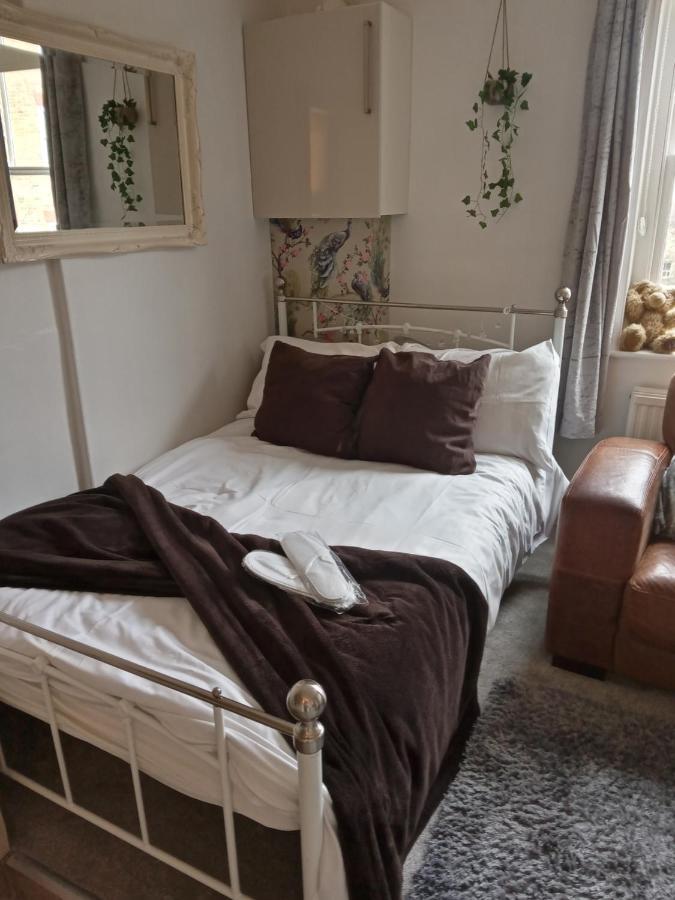 Little Dorrit Studio Flat 5 Rochester Me1 1Xz Strood Eksteriør bilde